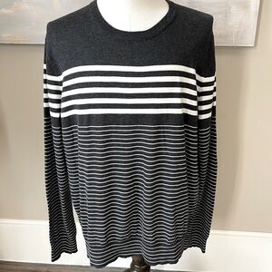 Vince dark gray/white striped lightweight crewneck sweater